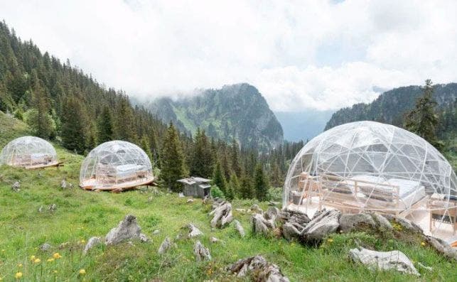 Domos en Berggasthaus Oberstockenalp. Foto Turismo de Suiza Domos en Berggasthaus Oberstockenalp. Foto Turismo de Suiza