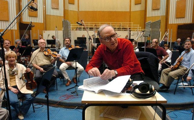 En su carrera Morricone firmoÌ maÌs de 500 bandas sonoras. Foto SZILARD KOSZTICSAK EFE En su carrera Morricone firmoÌ maÌs de 500 bandas sonoras. Foto SZILARD KOSZTICSAK EFE