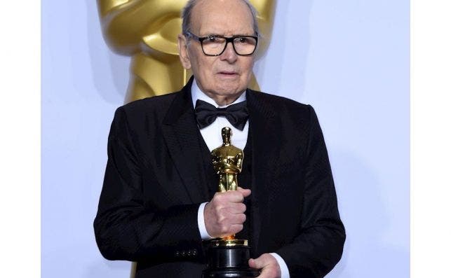 Ennio Morricone recibioÌ un Oscar honoriÌfoco en 2006. Foto Paul Buck EFE Ennio Morricone recibioÌ un Oscar honoriÌfoco en 2006. Foto Paul Buck EFE
