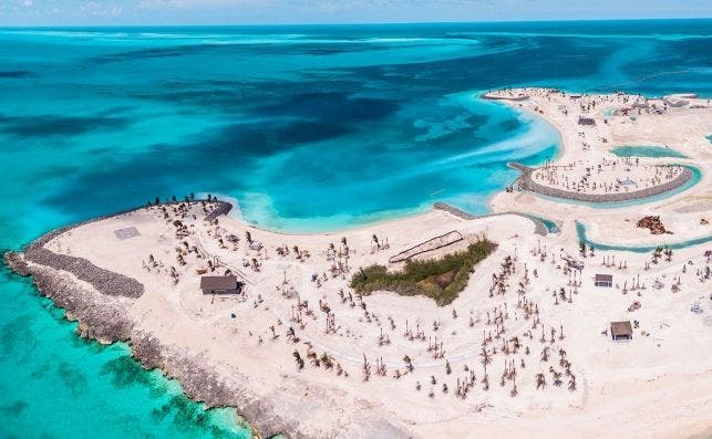 Los pasajeros podraÌn descubrir las maravillas del oceÌano CreÌditos Conrad Schutt 