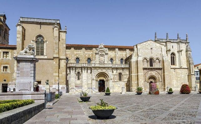 museo san isidoro basilica isidoriana Foto Museo San Isidro museo san isidoro basilica isidoriana Foto Museo San Isidro